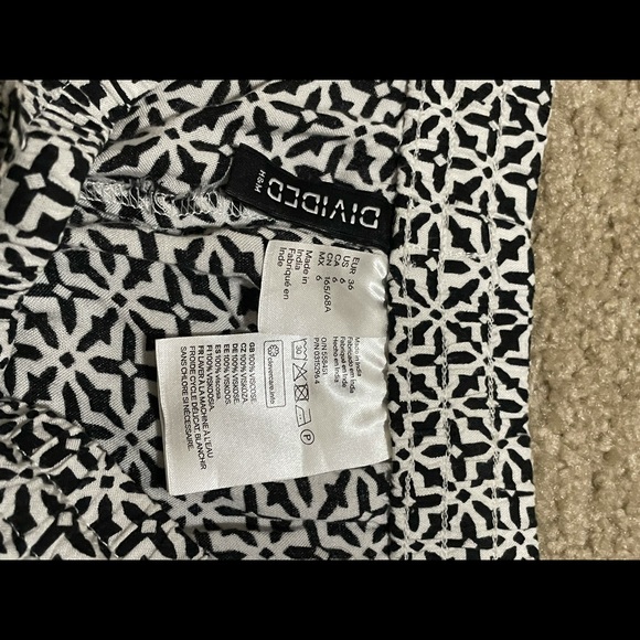 H&M Pattern Pants - Picture 3 of 3